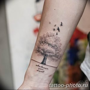 Фото рисунка тату дерево 07.11.2018 №056 - photo tattoo tree - tattoo-photo.ru