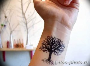 Фото рисунка тату дерево 07.11.2018 №289 - photo tattoo tree - tattoo-photo.ru