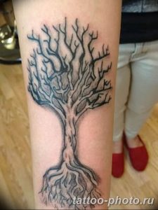 Фото рисунка тату дерево 07.11.2018 №352 - photo tattoo tree - tattoo-photo.ru