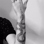 Фото рисунка тату змея 23.11.2018 №121 - snake tattoo photo - tattoo-photo.ru