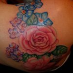 Фото рисунка тату камелия 24.11.2018 №010 - photo tattoo camellia - tattoo-photo.ru