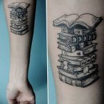 Фото рисунка тату книга 23.11.2018 №097 - photo tattoo book - tattoo-photo.ru