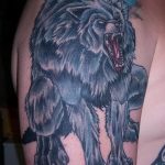 Фото рисунка тату оборотень 24.11.2018 №049 - photo tattoo werewolf - tattoo-photo.ru