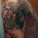 Фото рисунка тату оборотень 24.11.2018 №050 - photo tattoo werewolf - tattoo-photo.ru