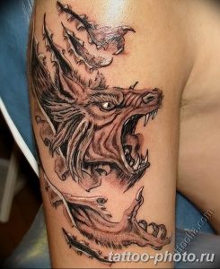 Фото рисунка тату оборотень 24.11.2018 №062 - photo tattoo werewolf - tattoo-photo.ru