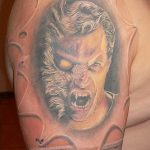 Фото рисунка тату оборотень 24.11.2018 №087 - photo tattoo werewolf - tattoo-photo.ru