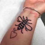 Фото рисунка тату оса 06.11.2018 №062 - photo tattoo wasp - tattoo-photo.ru