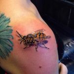 Фото рисунка тату оса 06.11.2018 №140 - photo tattoo wasp - tattoo-photo.ru