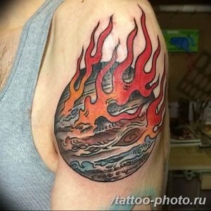 Фото рисунка тату планеты 04.11.2018 №016 - tattoo photos of the planet - tattoo-photo.ru
