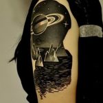 Фото рисунка тату планеты 04.11.2018 №028 - tattoo photos of the planet - tattoo-photo.ru