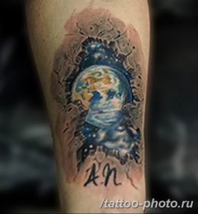 Фото рисунка тату планеты 04.11.2018 №063 - tattoo photos of the planet - tattoo-photo.ru