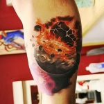 Фото рисунка тату планеты 04.11.2018 №066 - tattoo photos of the planet - tattoo-photo.ru