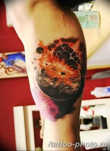 Фото рисунка тату планеты 04.11.2018 №066 - tattoo photos of the planet - tattoo-photo.ru