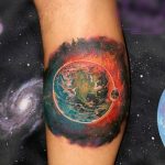 Фото рисунка тату планеты 04.11.2018 №105 - tattoo photos of the planet - tattoo-photo.ru