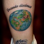 Фото рисунка тату планеты 04.11.2018 №136 - tattoo photos of the planet - tattoo-photo.ru
