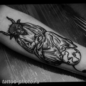 фото идея тату дьявол 18.12.2018 №028 - photo idea tattoo devil - tattoo-photo.ru