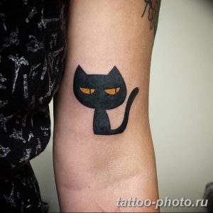фото рисунка тату черная кошка 13.11.2018 №023 - black cat tattoo picture - tattoo-photo.ru