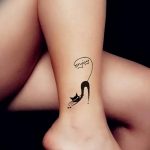 фото рисунка тату черная кошка 13.11.2018 №085 - black cat tattoo picture - tattoo-photo.ru