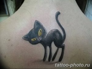 фото рисунка тату черная кошка 13.11.2018 №099 - black cat tattoo picture - tattoo-photo.ru