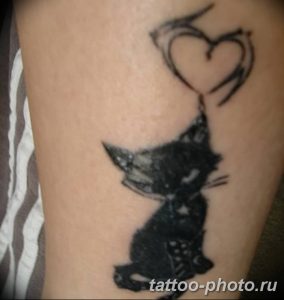 фото рисунка тату черная кошка 13.11.2018 №117 - black cat tattoo picture - tattoo-photo.ru
