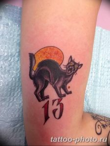 фото рисунка тату черная кошка 13.11.2018 №137 - black cat tattoo picture - tattoo-photo.ru