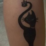 фото рисунка тату черная кошка 13.11.2018 №144 - black cat tattoo picture - tattoo-photo.ru