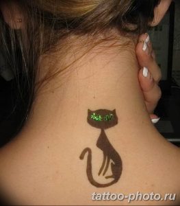 фото рисунка тату черная кошка 13.11.2018 №186 - black cat tattoo picture - tattoo-photo.ru