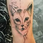 фото рисунка тату черная кошка 13.11.2018 №249 - black cat tattoo picture - tattoo-photo.ru