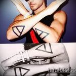 Фото Тату Джареда Лето 11.10.2018 №056 - Jared Leto Tattoo - tattoo-photo.ru