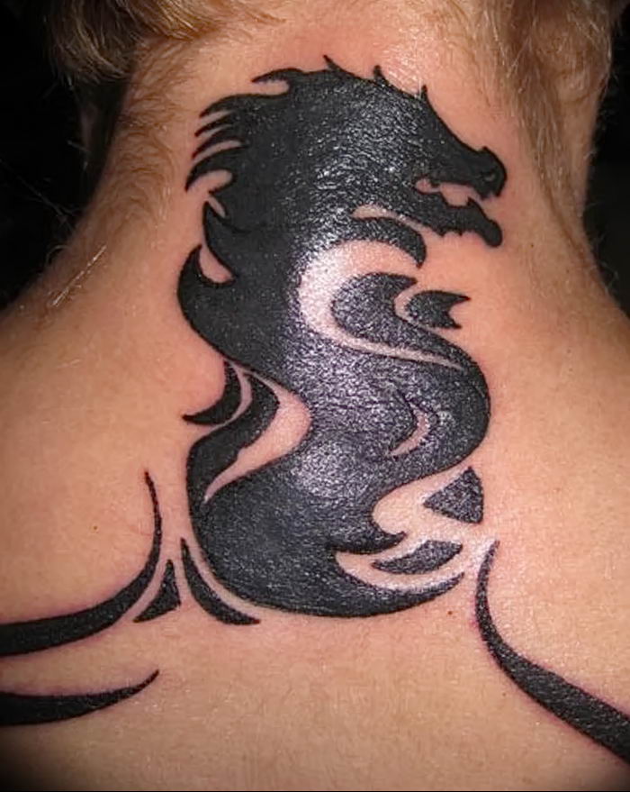Фото рисунка тату дракон 12.10.2018 № 012 - dragon tattoo - tattoo-photo.ru...