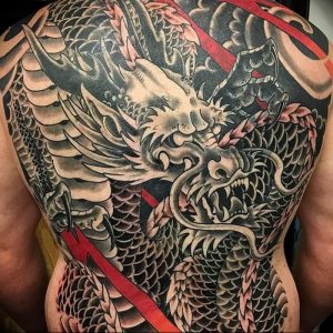 Фото рисунка тату дракон 12.10.2018 №034 - dragon tattoo - tattoo-photo.ru