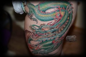 Фото рисунка тату дракон 12.10.2018 №238 - dragon tattoo - tattoo-photo.ru