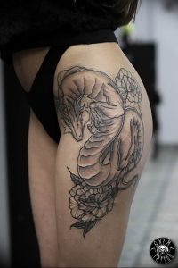 Фото рисунка тату дракон 12.10.2018 №247 - dragon tattoo - tattoo-photo.ru