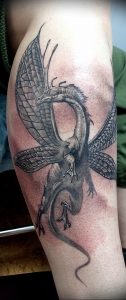 Фото рисунка тату дракон 12.10.2018 №248 - dragon tattoo - tattoo-photo.ru