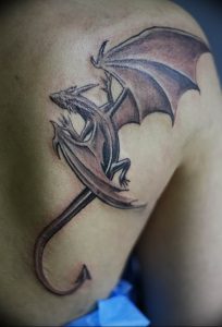 Фото рисунка тату дракон 12.10.2018 №249 - dragon tattoo - tattoo-photo.ru