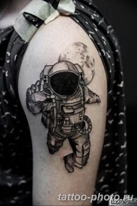 Фото рисунка тату космонавт 31.10.2018 №132 - cosmonaut tattoo - tattoo-photo.ru