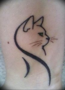 Фото рисунка тату кошка 09.10.2018 №153 - cat tattoo - tattoo-photo.ru