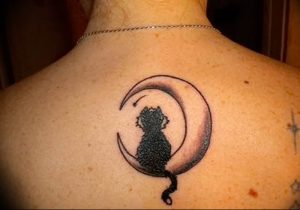 Фото рисунка тату кошка 09.10.2018 №327 - cat tattoo - tattoo-photo.ru