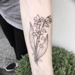 Фото рисунка тату ландыш 12.10.2018 №003 - tattoo lily of the valley - tattoo-photo.ru