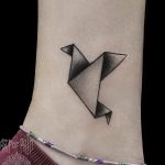 Фото рисунка тату оригами 12.10.2018 №193 - origami tattoo - tattoo-photo.ru