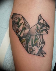 Фото рисунка тату оригами 12.10.2018 №203 - origami tattoo - tattoo-photo.ru