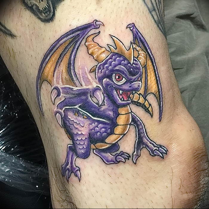 Прикольный дракон тату