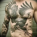 Фото тату беркут 10.10.2018 №001 - tattoo eagle - tattoo-photo.ru