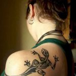 Фото тату игуана 26.10.2018 №001 - tattoo iguana - tattoo-photo.ru