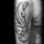 Фото тату игуана 26.10.2018 №007 - tattoo iguana - tattoo-photo.ru
