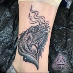 Фото тату игуана 26.10.2018 №118 - tattoo iguana - tattoo-photo.ru