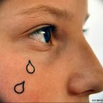 Фото тату слеза под глазом 10.10.2018 №084 - tattoo is a tear under the eye - tattoo-photo.ru