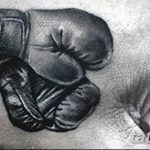 Фото рисунка тату боксерские перчатки 31.10.2018 №003 - tattoo boxing - tattoo-photo.ru