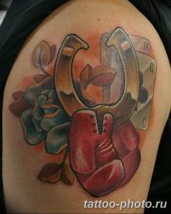 Фото рисунка тату боксерские перчатки 31.10.2018 №021 - tattoo boxing - tattoo-photo.ru