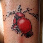 Фото рисунка тату боксерские перчатки 31.10.2018 №048 - tattoo boxing - tattoo-photo.ru